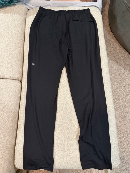 ALO Yoga Other - ALO Yoga Men’s Black Athletic Joggers